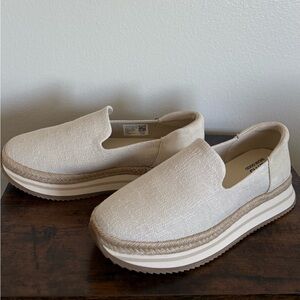 Women's Cream Slip-On Platform Shoes
